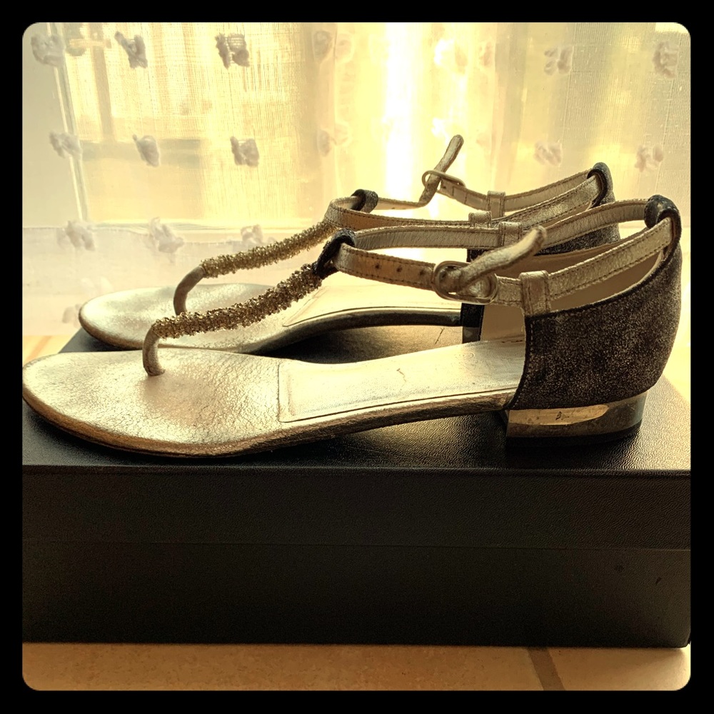 chanel silver cc t strap flat sandals size 39.5